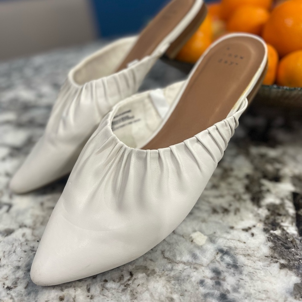 A New Day Slip-On Shoes woman’s size 9 - Picture 11 of 14